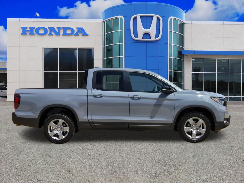 Used 2025 Honda Ridgeline Truck