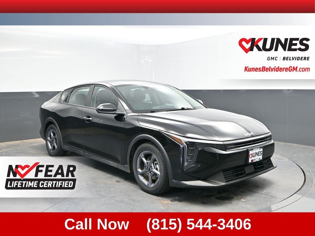 2025 Kia K4 LXS FWD