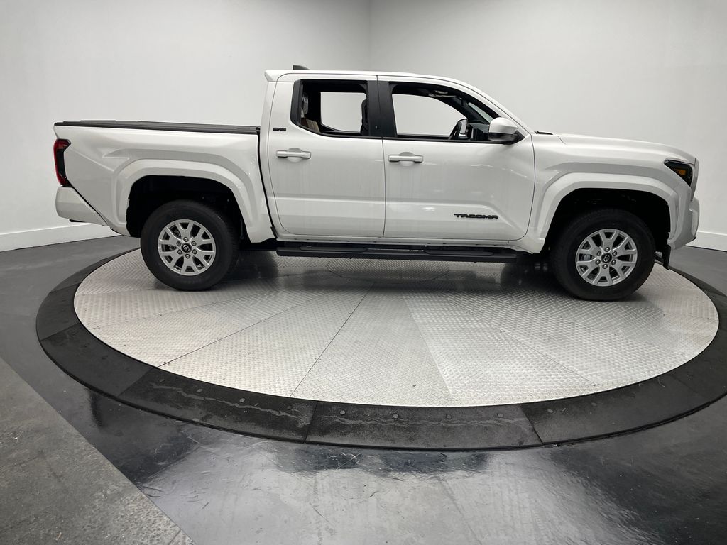 Thumbnail: 2025 Toyota Tacoma - 4