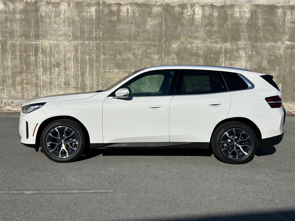 Thumbnail: 2026 BMW X3 - 2