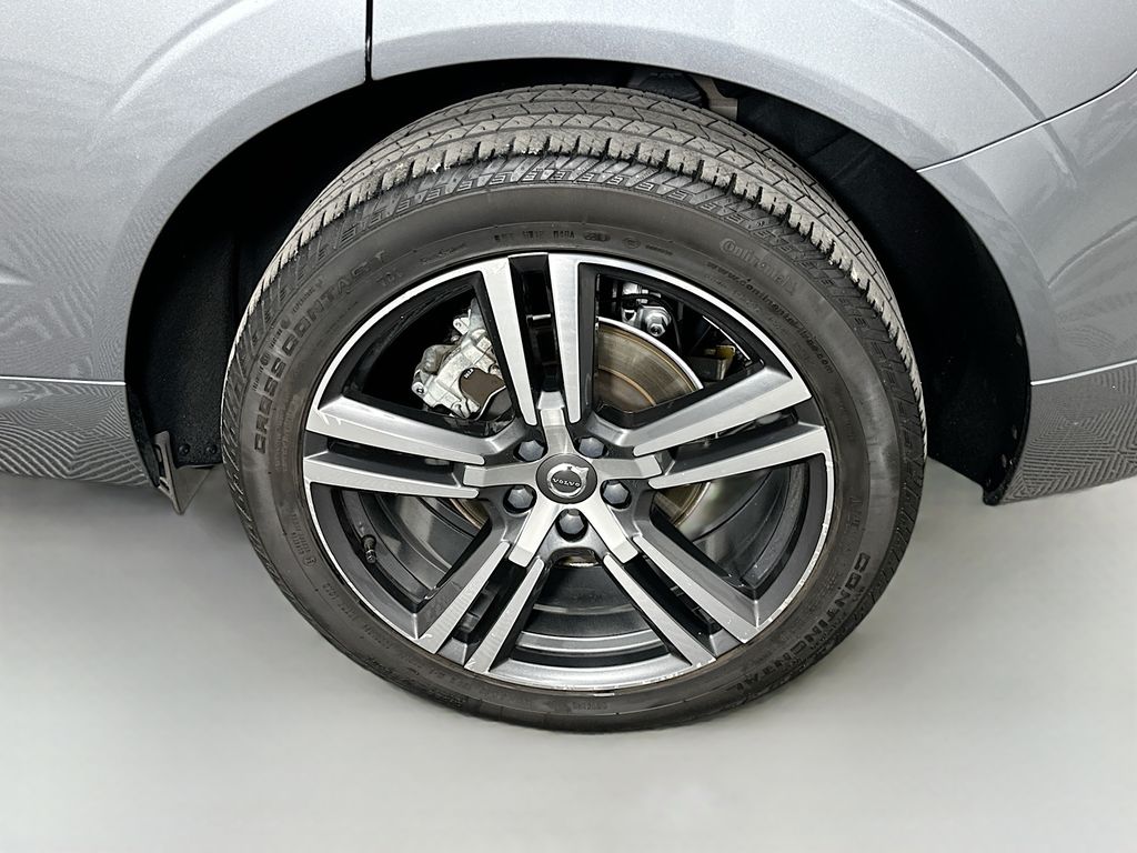 Thumbnail: 2019 Volvo XC60 - 32