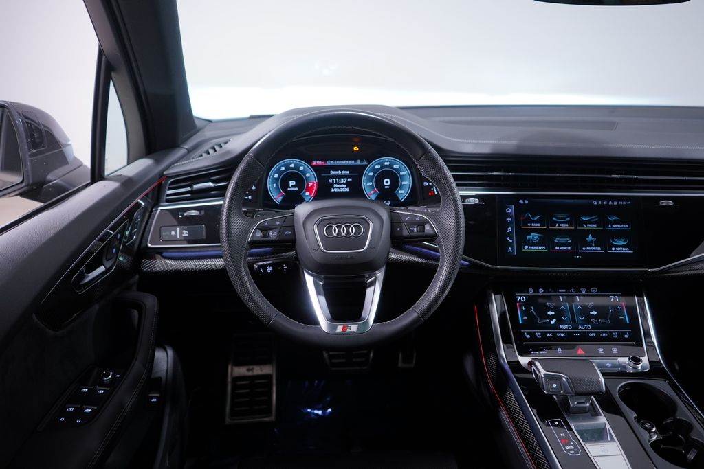 Thumbnail: 2023 Audi SQ7 - 12