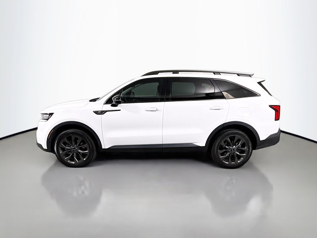 Thumbnail: 2022 Kia Sorento - 8