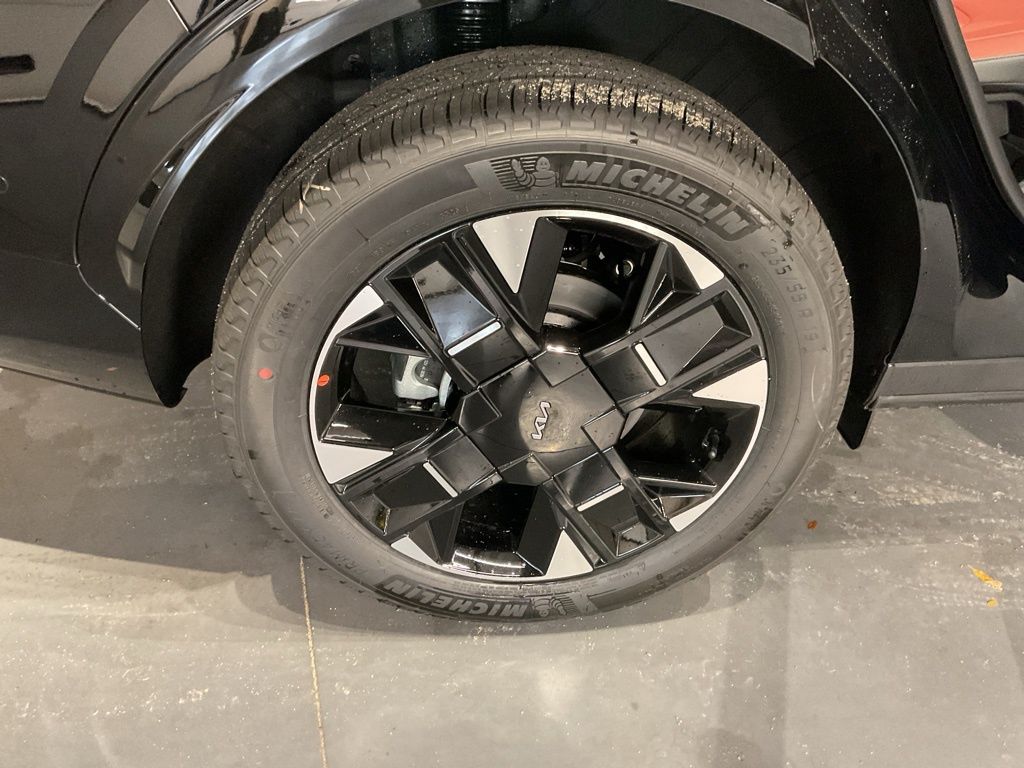 New 2026 Black Kia SX-Prestige image 22