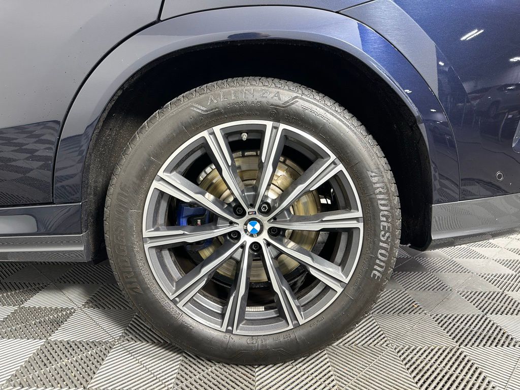 Thumbnail: 2024 BMW X6 - 10