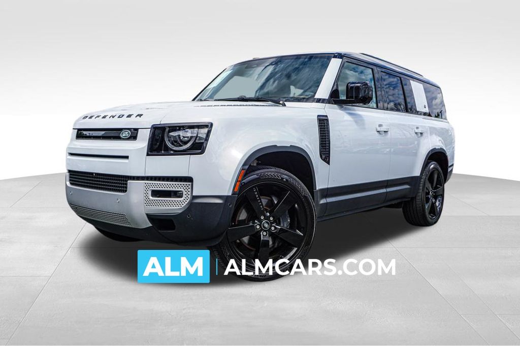 Yulong White Metallic 2023 Land Rover Defender 130 SE AWD SUV / Crossover All-Wheel Drive 8-Speed Automatic