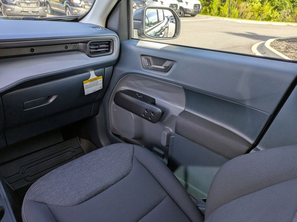 2025 Ford Maverick XL