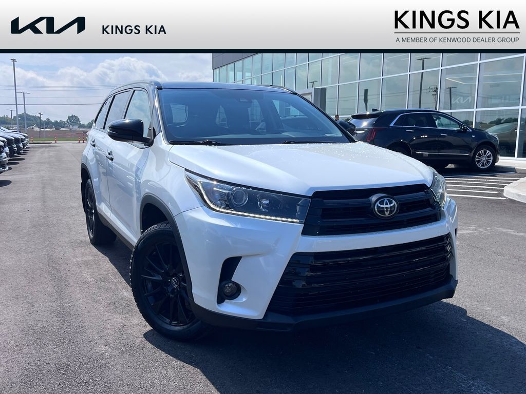 White (Blizzard Pearl) 2019 Toyota Highlander SUV / Crossover All-Wheel Drive 8-Speed Automatic