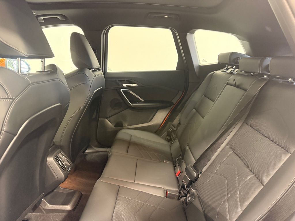 Thumbnail: 2025 BMW X1 - 21