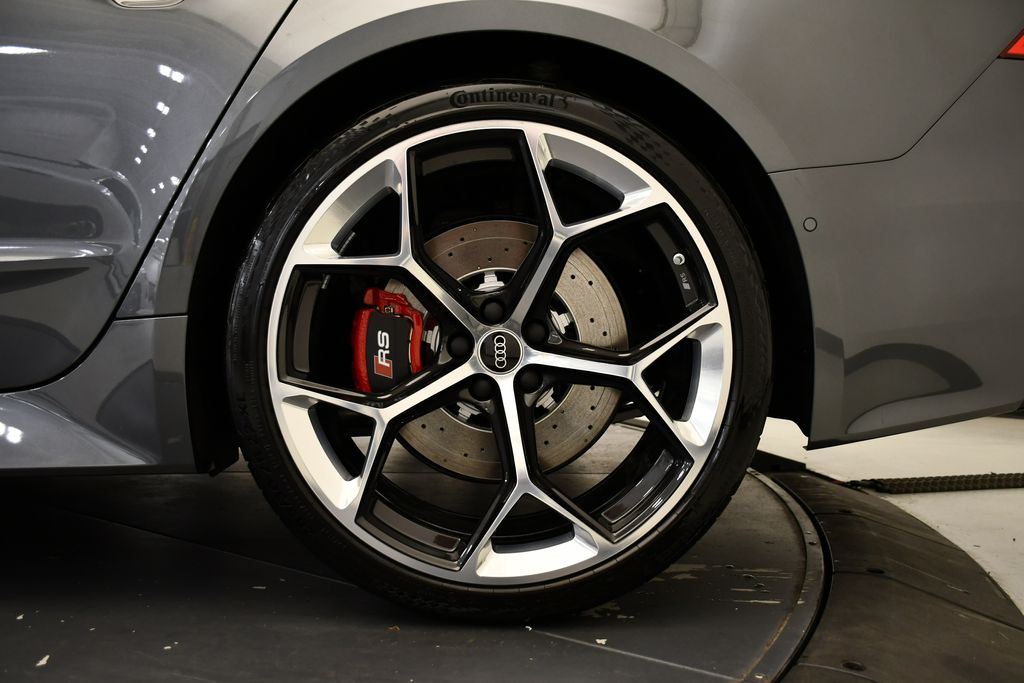 Thumbnail: 2025 Audi RS 7 - 13