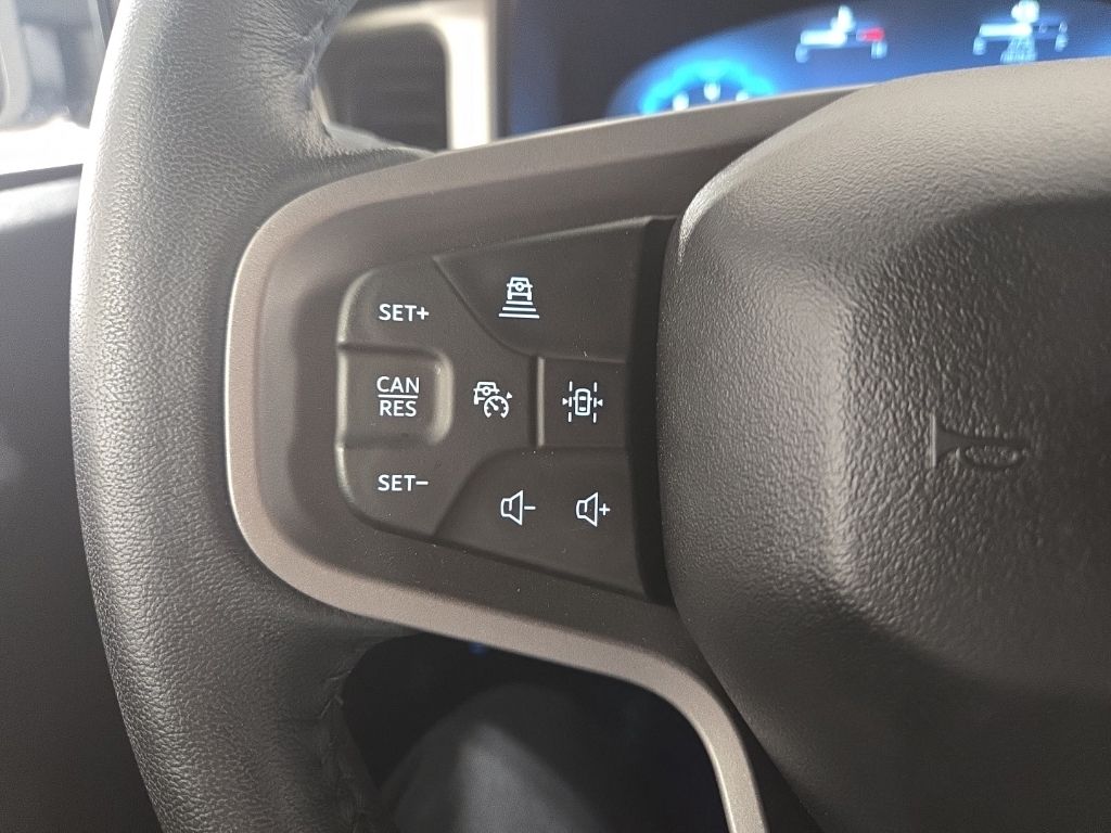 Used 2025 Gray Ford Outer Banks image 20
