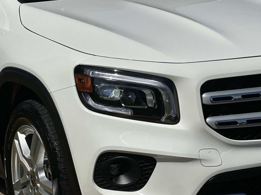 Thumbnail: 2022 Mercedes-Benz GLB - 5