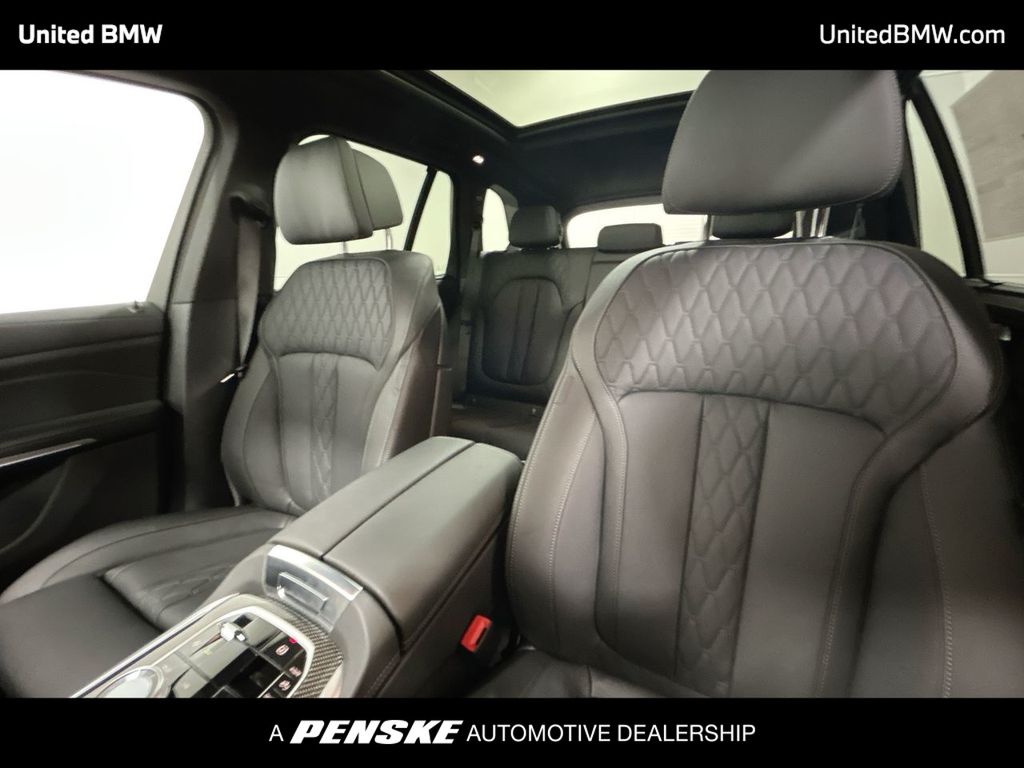 Thumbnail: 2026 BMW X5 - 13