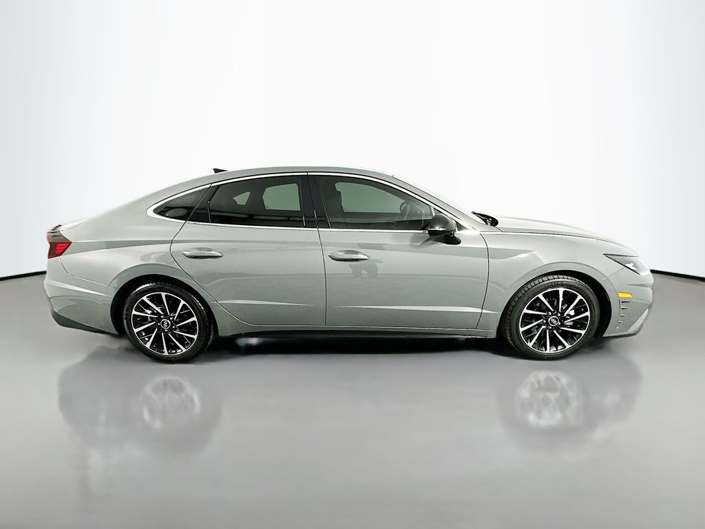 Thumbnail: 2020 Hyundai Sonata - 4