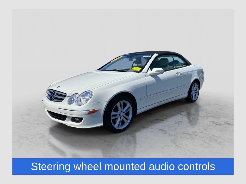 White 2008 Mercedes-Benz CLK Coupe Rear-Wheel Drive 7-Speed Automatic Overdrive