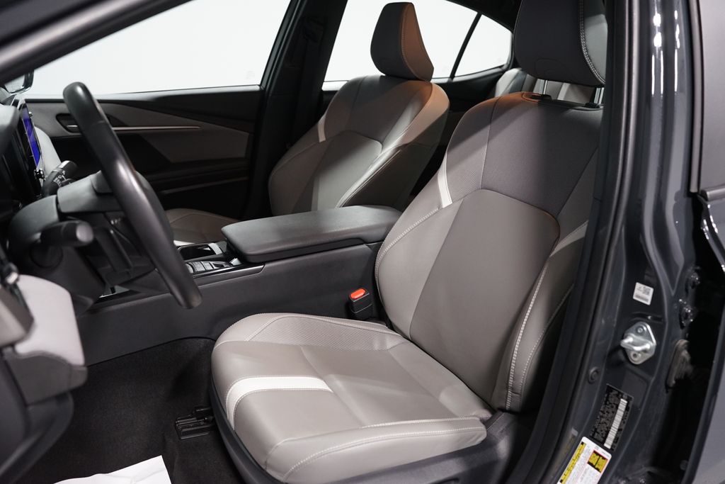 Thumbnail: 2025 Toyota Camry - 28