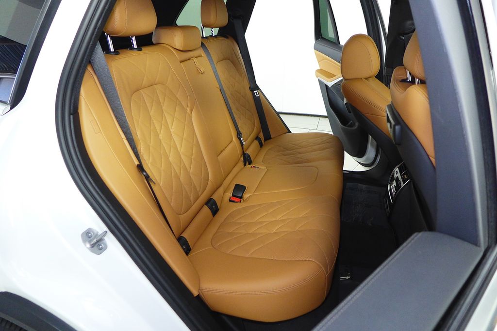 Thumbnail: 2023 BMW X5 - 20