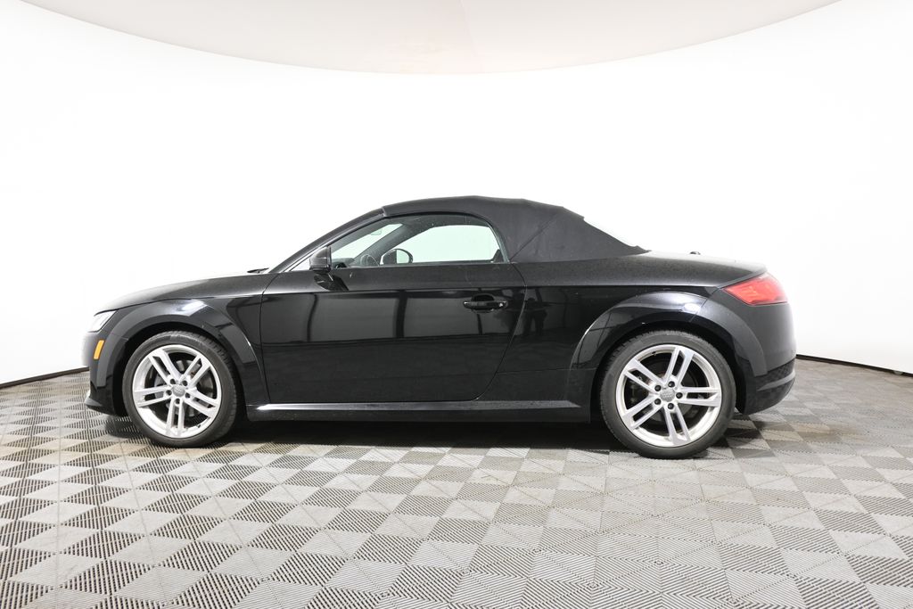 Thumbnail: 2017 Audi TT - 2