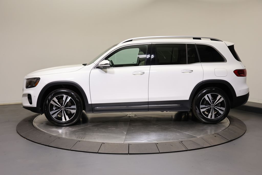 Thumbnail: 2026 Mercedes-Benz GLB - 4