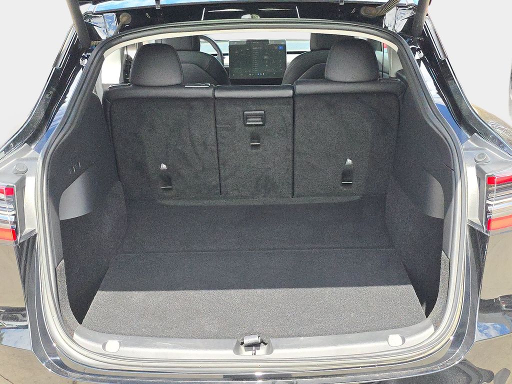 Used 2021 White Tesla Long Range image 14