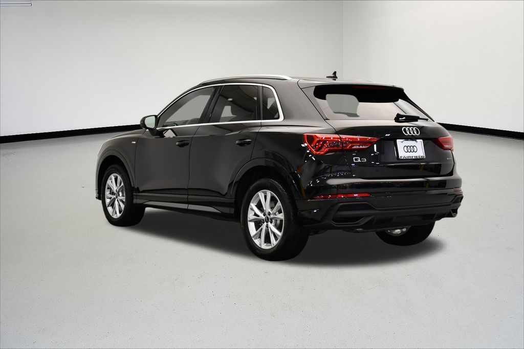 Thumbnail: 2025 Audi Q3 - 3