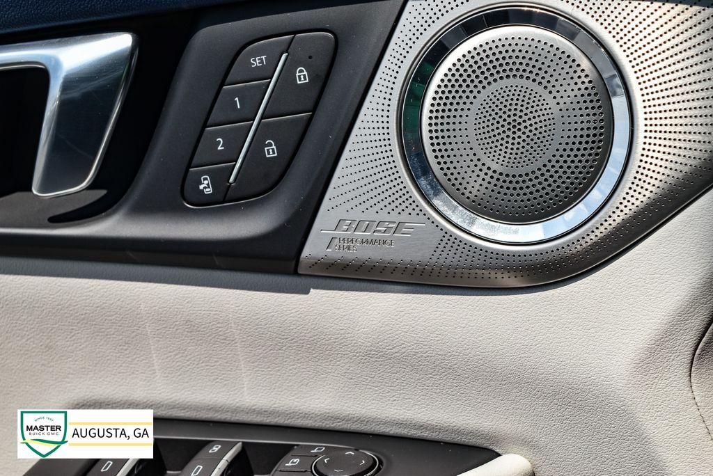 Used 2025 Buick Enclave SUV