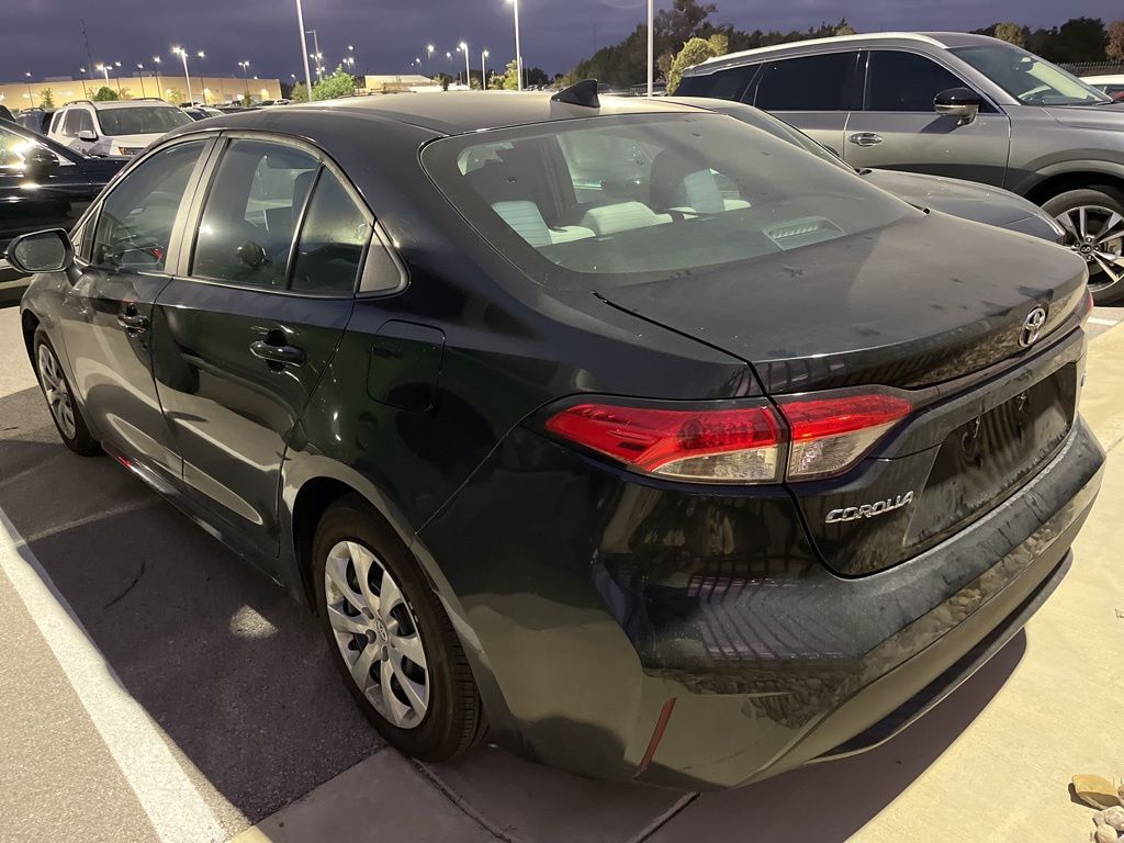 Thumbnail: 2021 Toyota Corolla - 4