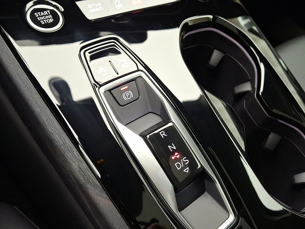 Thumbnail: 2025 Audi A5 - 10