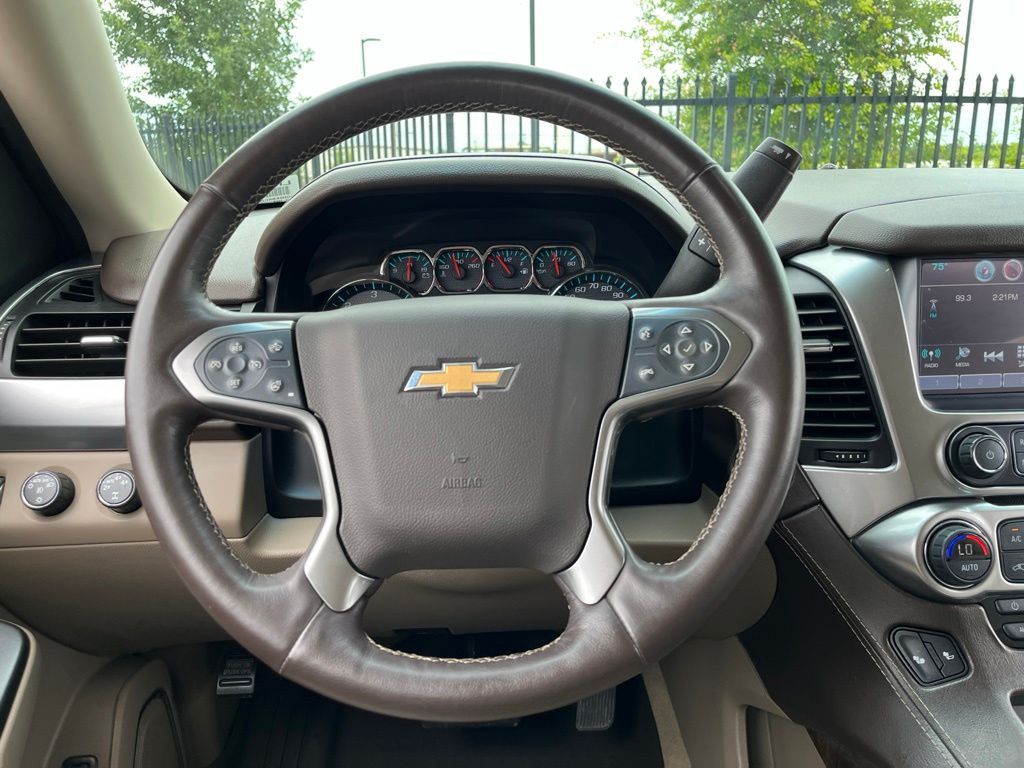 Thumbnail: 2016 Chevrolet Tahoe - 18
