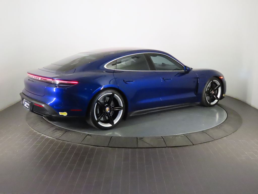 Thumbnail: 2021 Porsche Taycan - 7