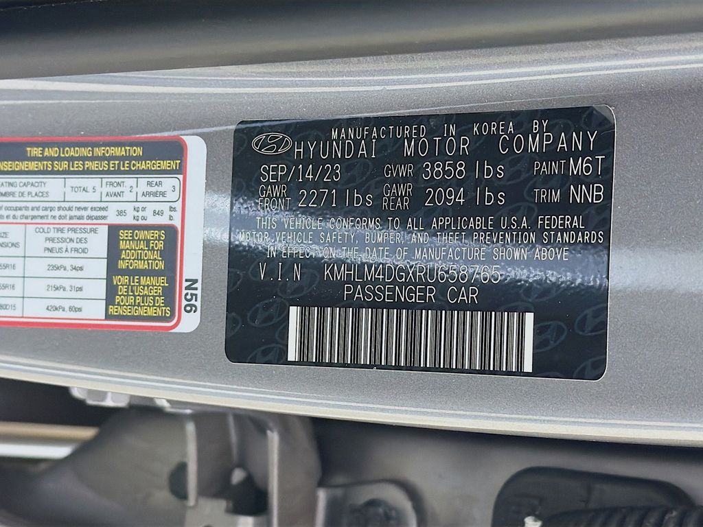 Used 2024 Silver Hyundai SEL image 39