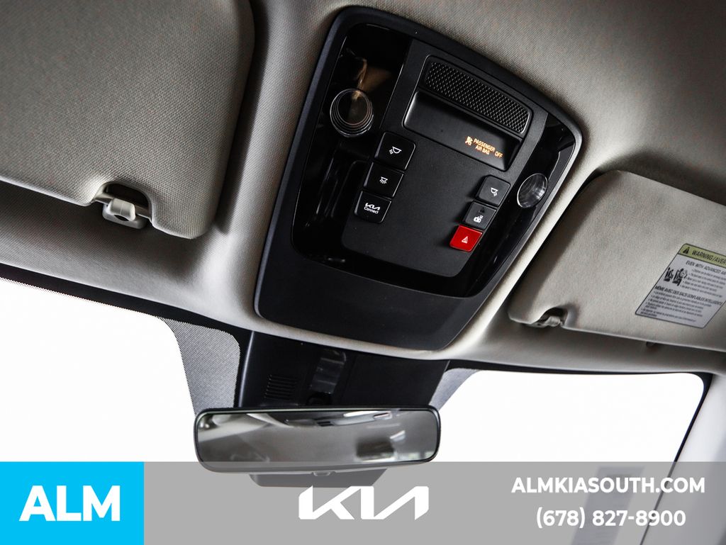 2024 Kia Carnival EX photo 52