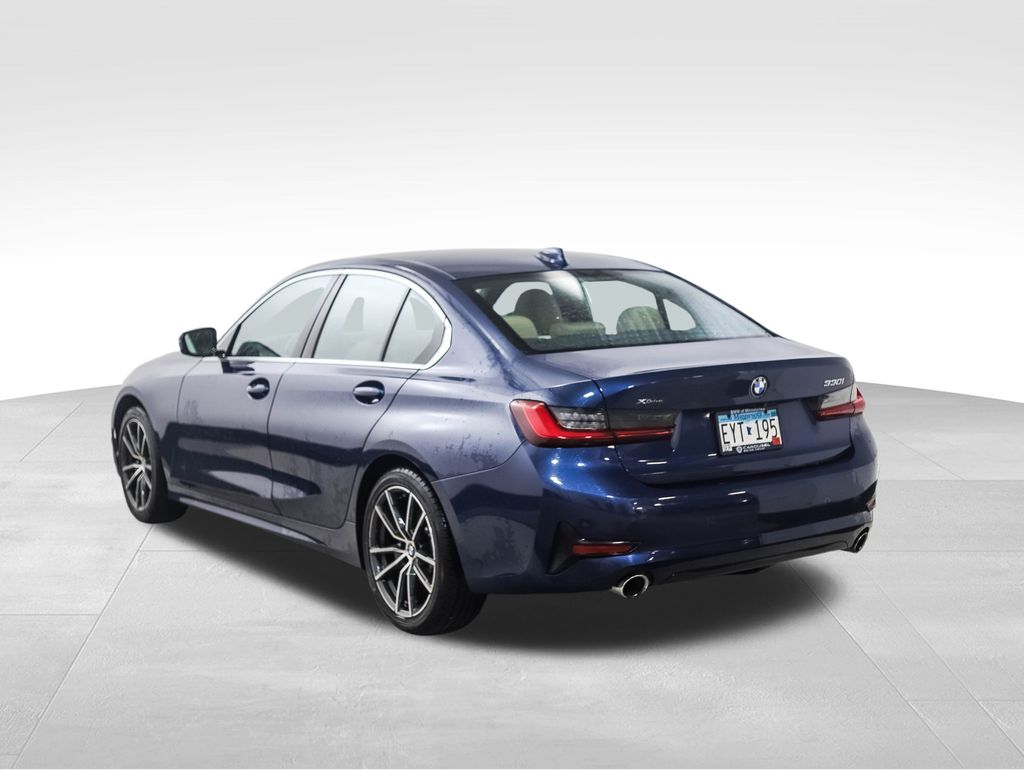 Thumbnail: 2021 BMW 3 Series - 3