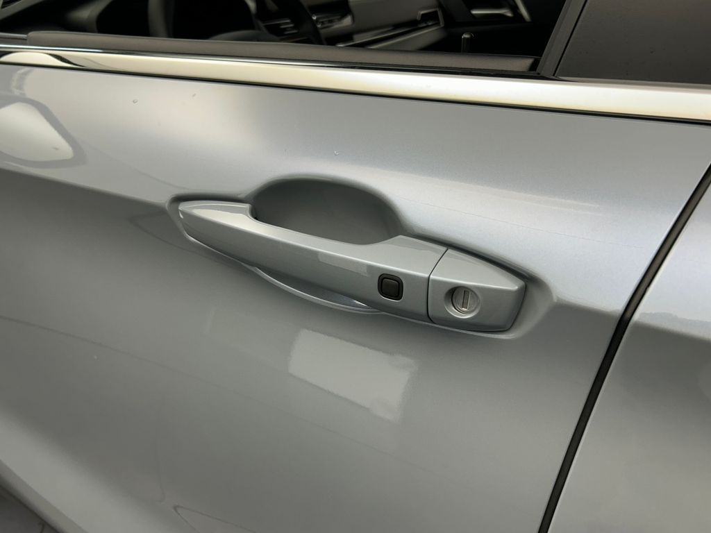 New 2026 Gray Mitsubishi SE image 40