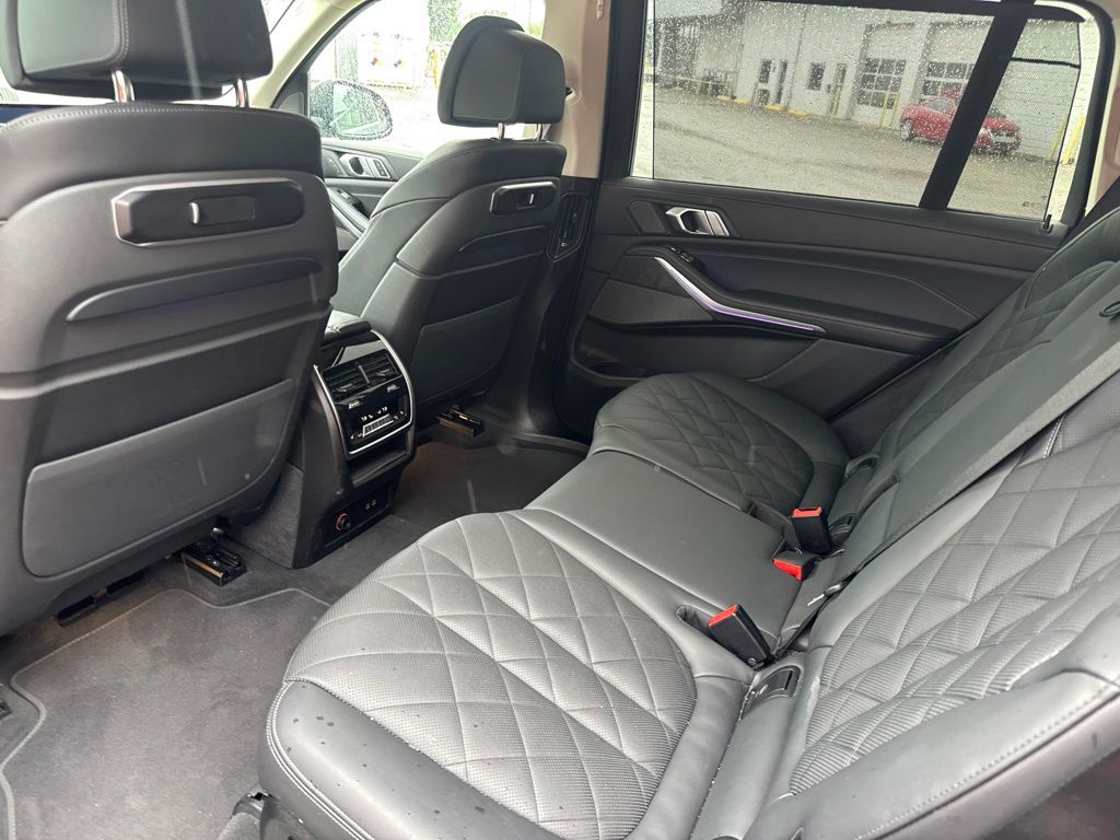 2025 Gray Metallic BMW X7 xDrive40i AWD SUV