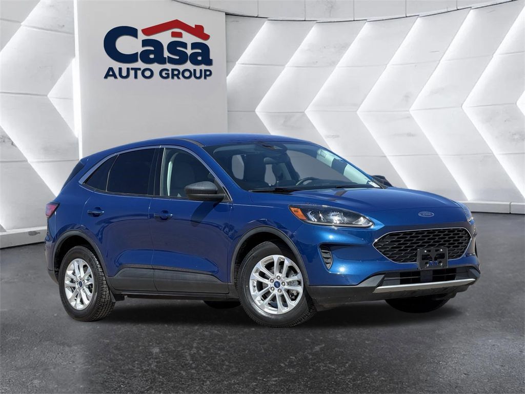Blue Metallic 2022 Ford Escape SE FWD SUV / Crossover Front-Wheel Drive 8-Speed Automatic