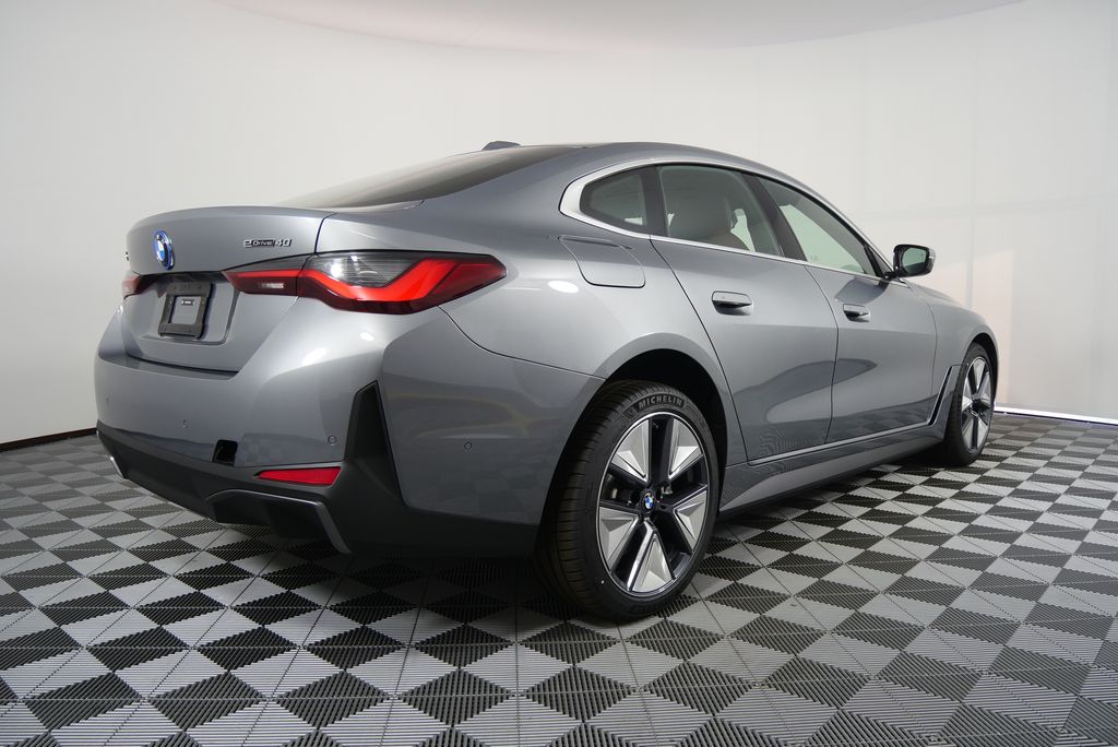 2025 BMW i4 eDrive40 3