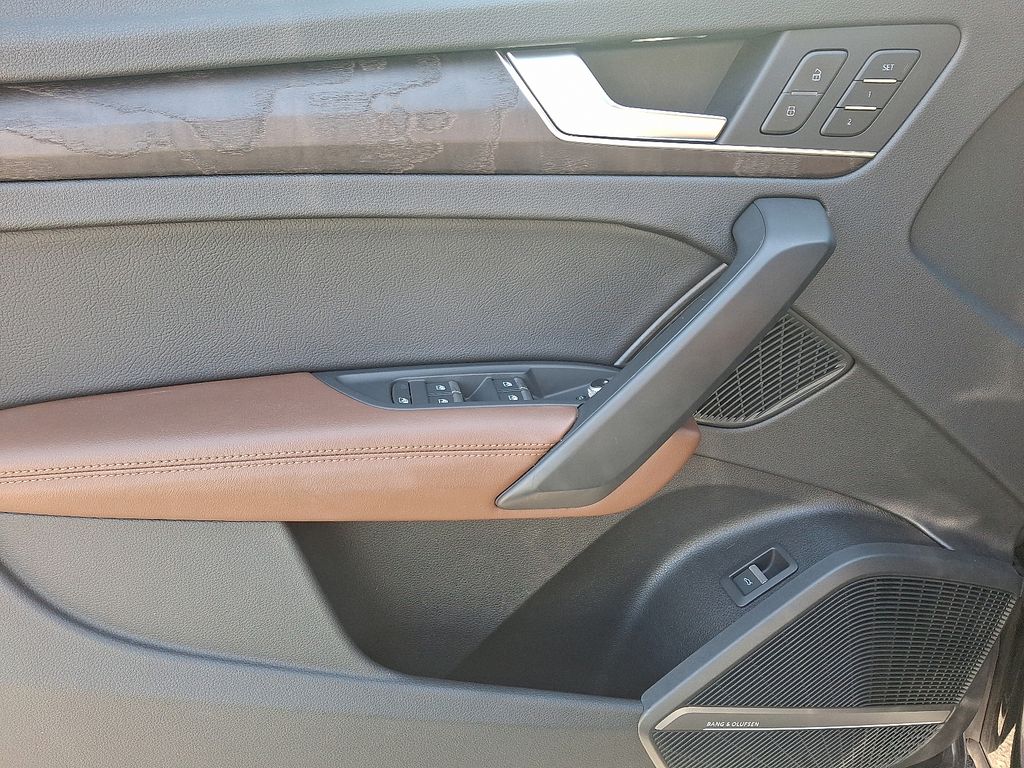 Thumbnail: 2018 Audi Q5 - 11