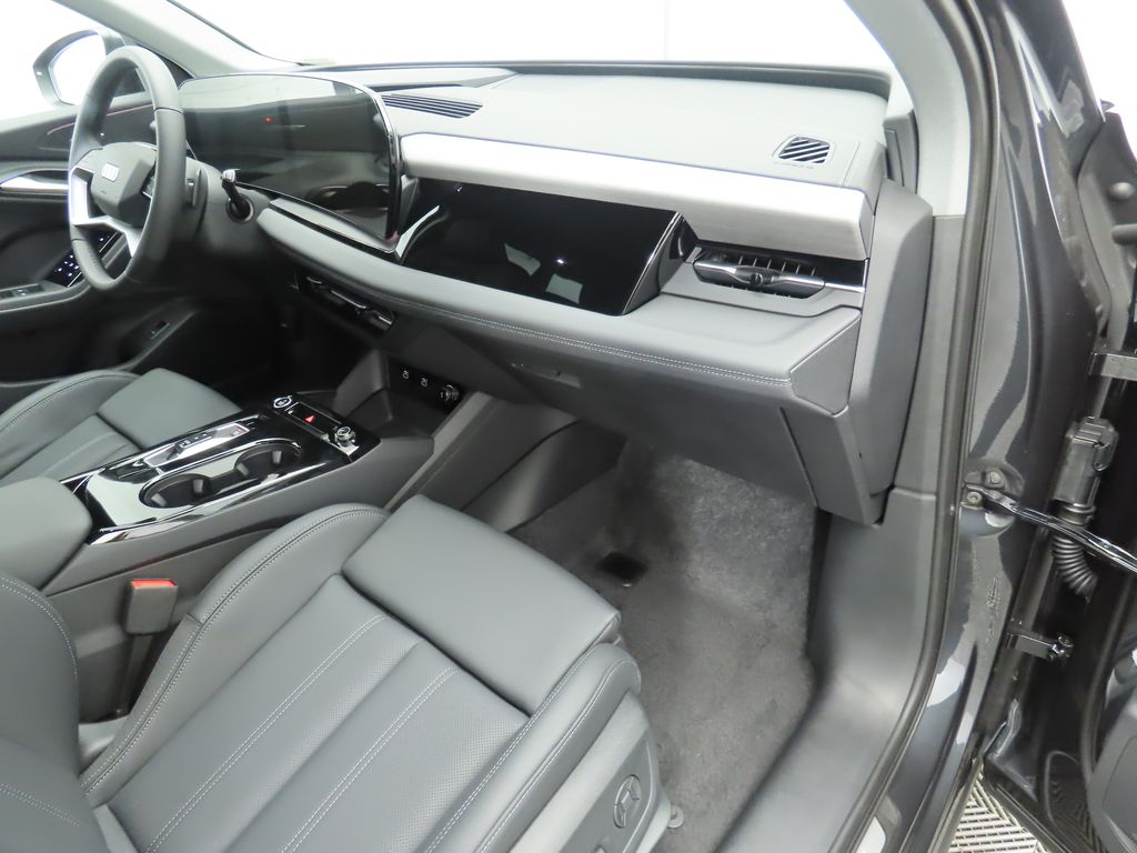 2025 Audi Q6 e-tron Premium 18