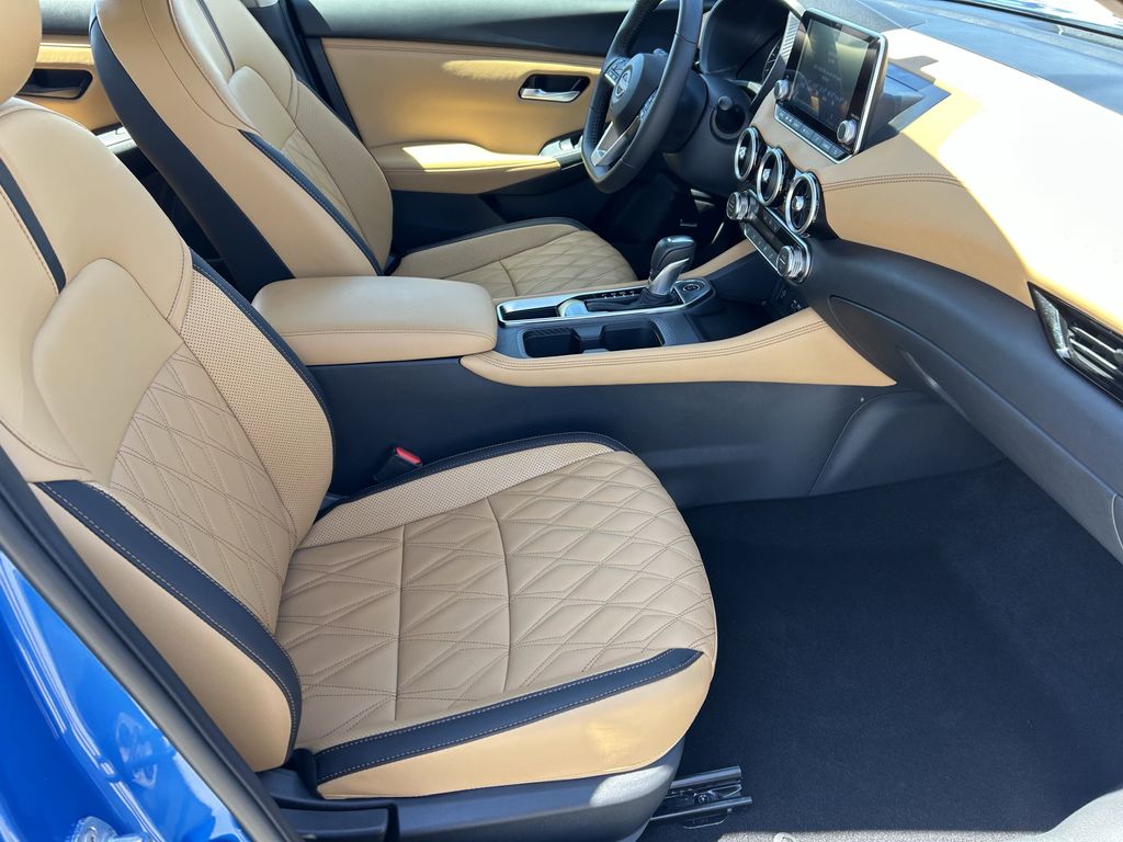 2024 Nissan Sentra SV - Photo 11