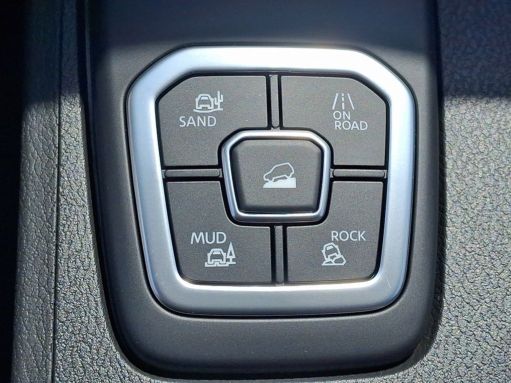 2026 Nissan Frontier — photo 15