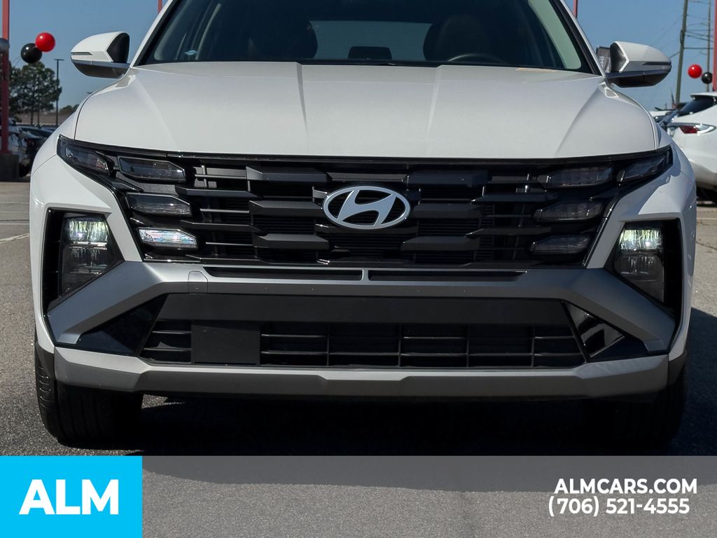 Certified Used 2025 White Hyundai SEL Convenience image 8
