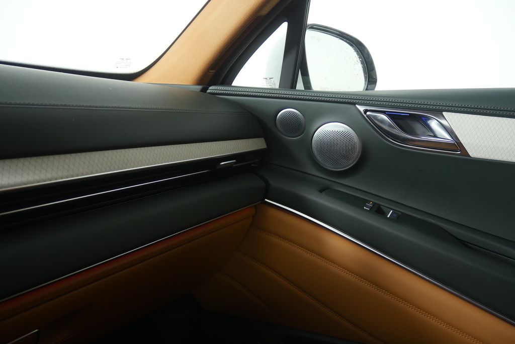 Thumbnail: 2025 Genesis GV80 - 29