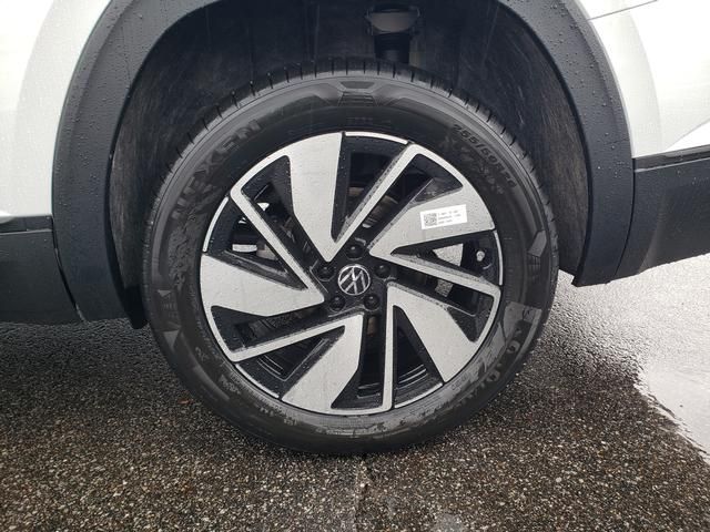 new 2026 Volkswagen Atlas car, priced at $49,580