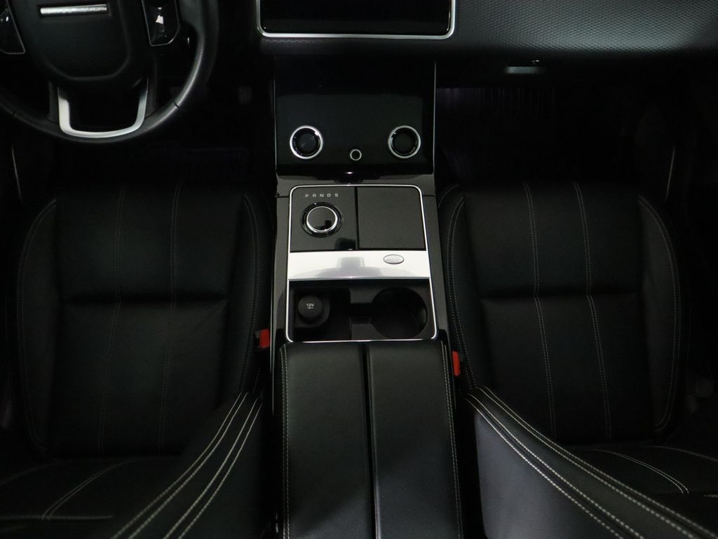 Thumbnail: 2020 Land Rover Range Rover Velar - 16