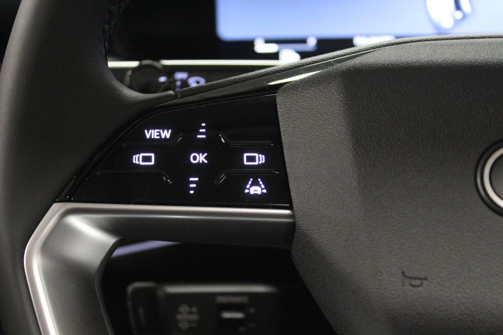 Thumbnail: 2026 Audi Q3 - 24