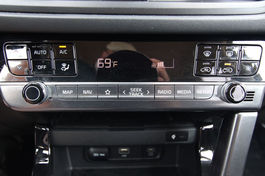 Used 2024 Kia Seltos SUV