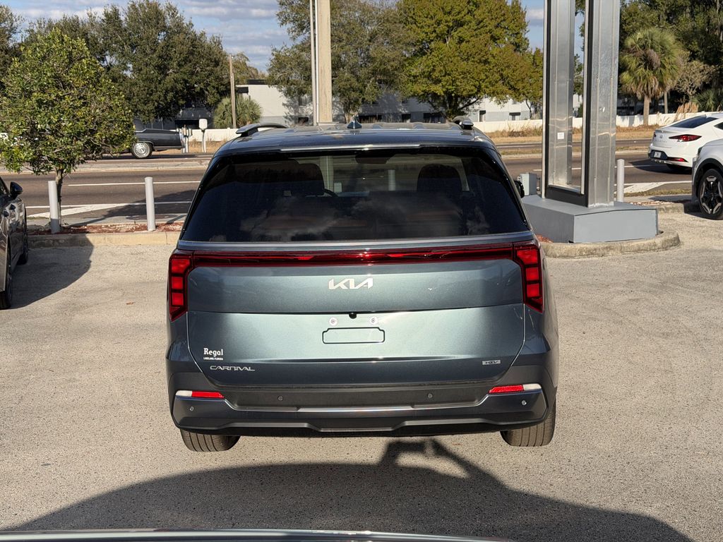new 2026 Kia Carnival Hybrid car, priced at $44,339