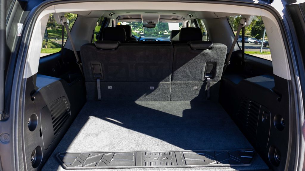 Used 2020 Chevrolet Suburban LT 4D Sport Utility