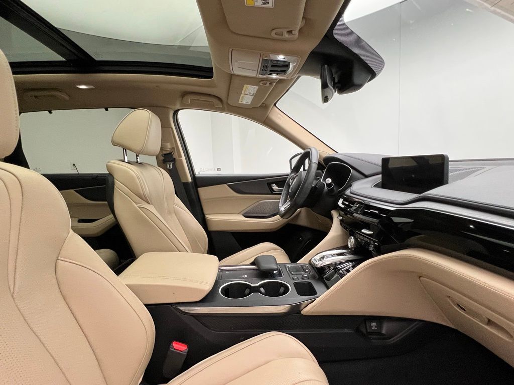 Thumbnail: 2022 Acura MDX - 6